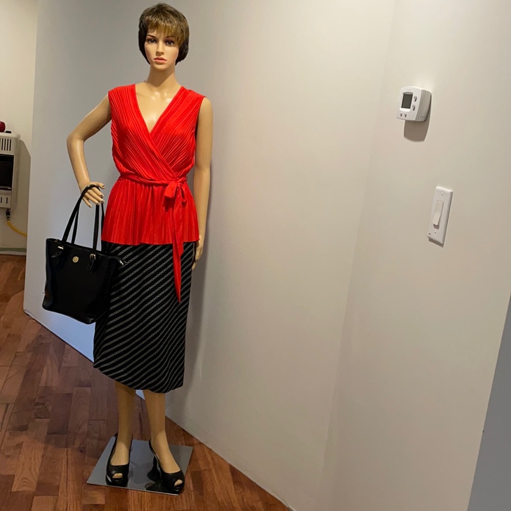 Anne Klein black purse